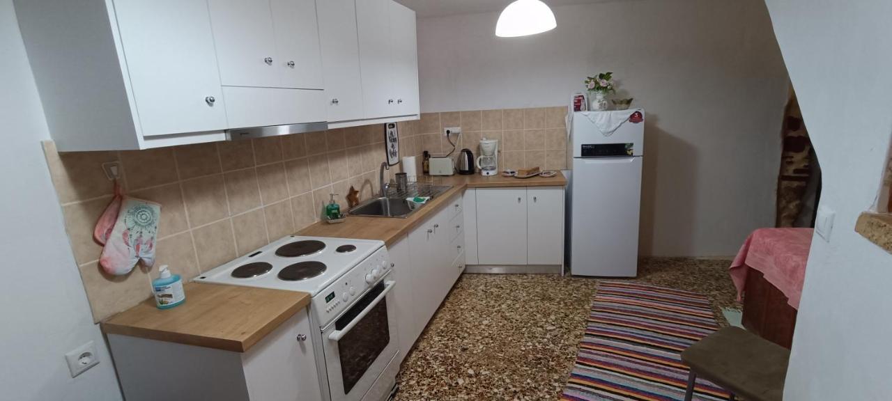 Comfortable And Spacious Stone Traditional Apartment Chania  Екстер'єр фото